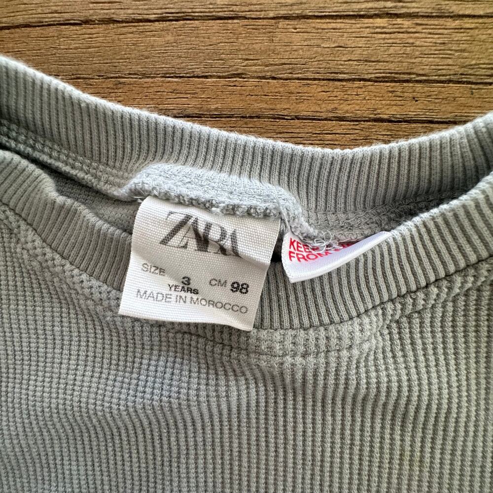 Zara Toddler Girl Waffle Sweatshirt - Size 3 years - Picture 2 of 4